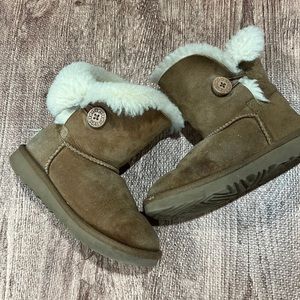 Girls Ugg Australia Bailey‎ Button Boots